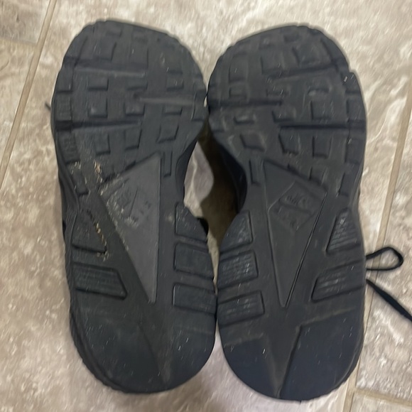 Nike Men’s Air Huarache Black Shoe Sz 8 - Picture 9 of 15